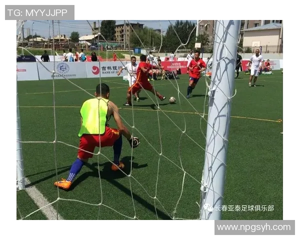 足球天才George：从草根到顶级球星的传奇之路